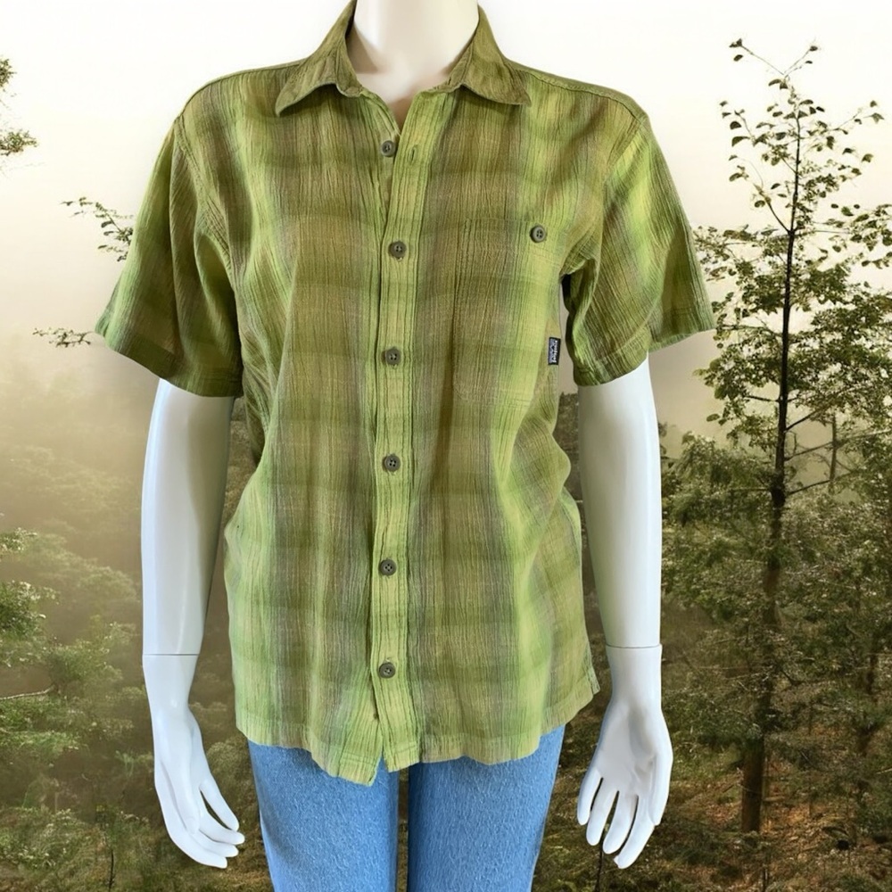 Patagonia green plaid cotton shirt size small